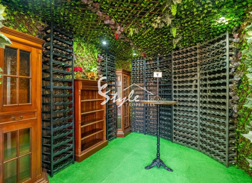 Resale - Villa - Torrevieja - El Chaparal