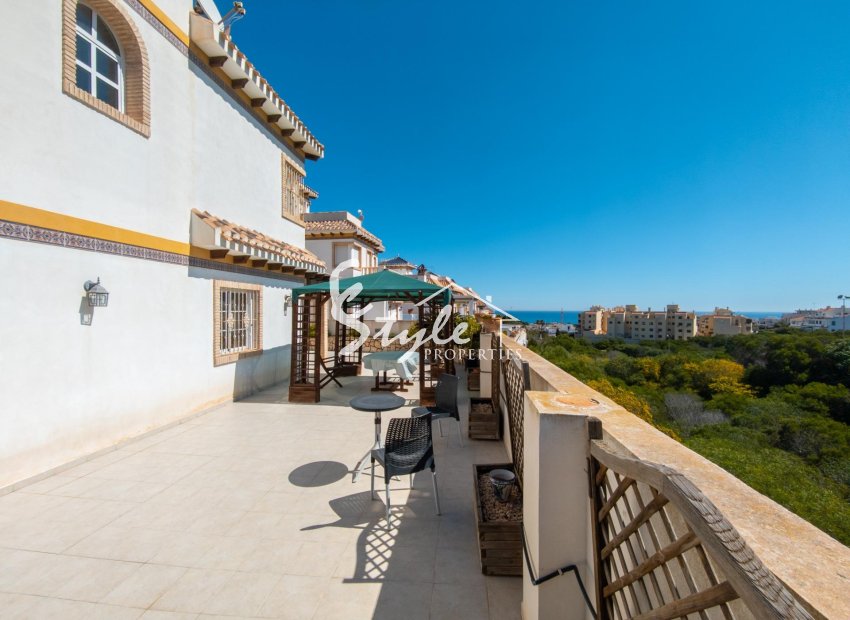 Resale - Villa - Torrevieja - La Mata