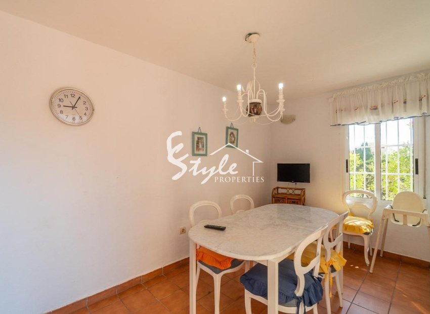 Resale - Villa - Torrevieja - La Mata