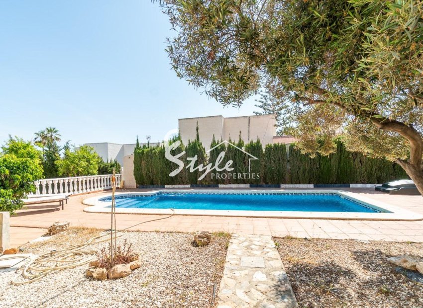 Resale - Villa - Torrevieja - La Mata
