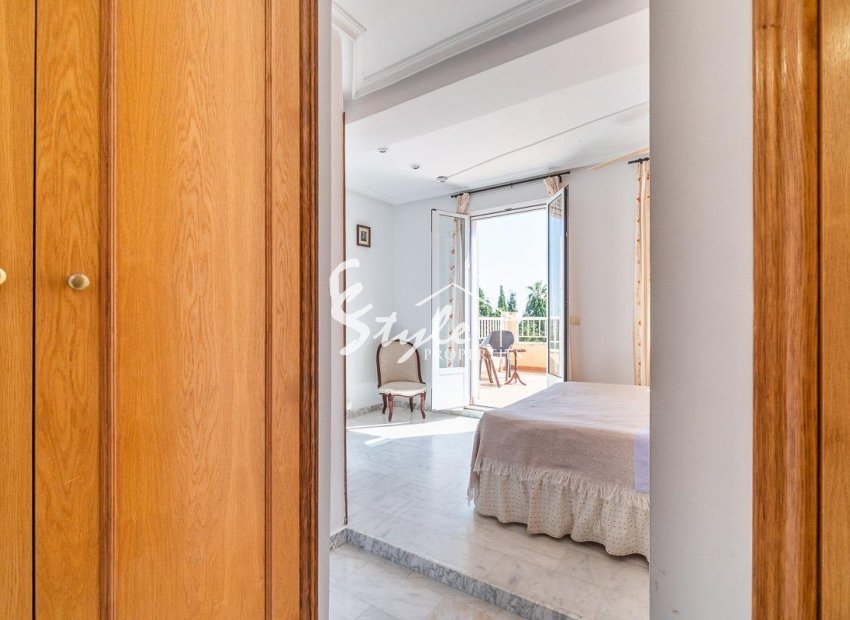 Resale - Villa - Torrevieja - La Mata