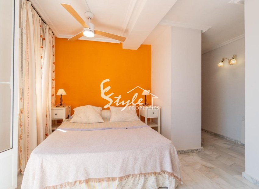 Resale - Villa - Torrevieja - La Mata