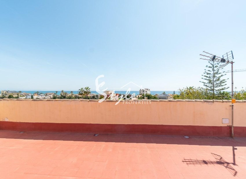 Resale - Villa - Torrevieja - La Mata