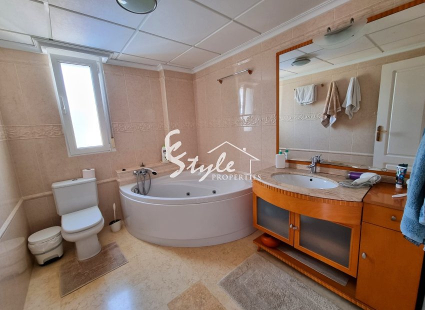 Resale - Villa - Torrevieja - La Mata