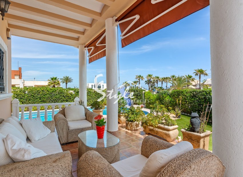 Resale - Villa - Torrevieja - La Mata