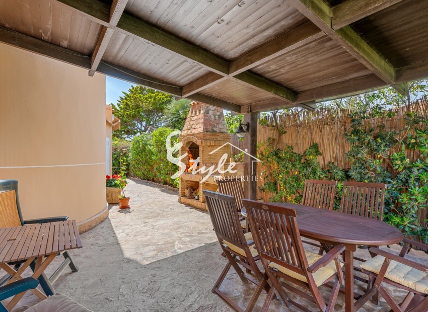 Resale - Villa - Torrevieja - La Mata