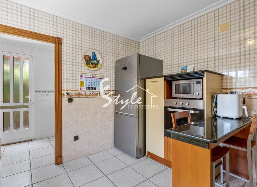 Resale - Villa - Torrevieja - La Mata