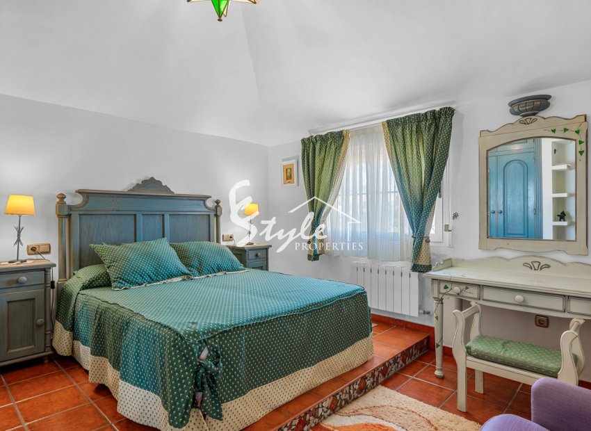 Resale - Villa - Torrevieja - La Mata