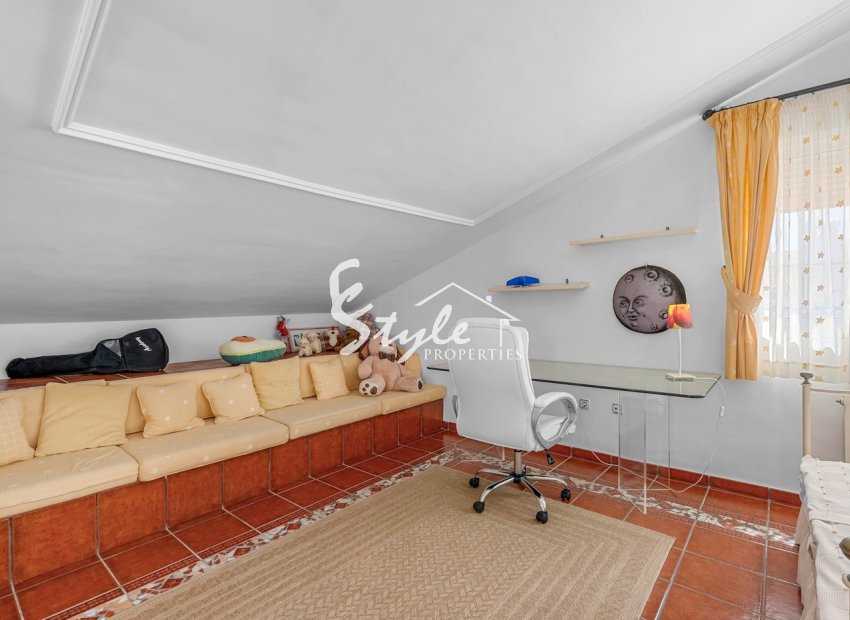 Resale - Villa - Torrevieja - La Mata