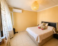 Resale - Villa - Torrevieja - La Siesta