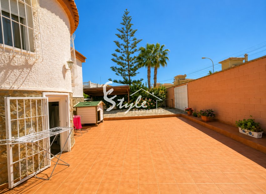 Resale - Villa - Torrevieja - La Siesta