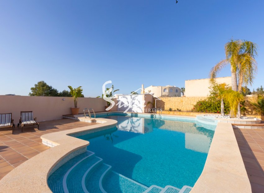 Resale - Villa - Torrevieja - Los Altos