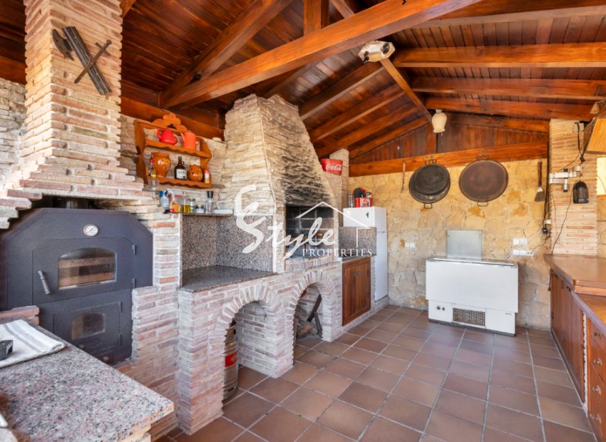 Resale - Villa - Torrevieja - Los Altos