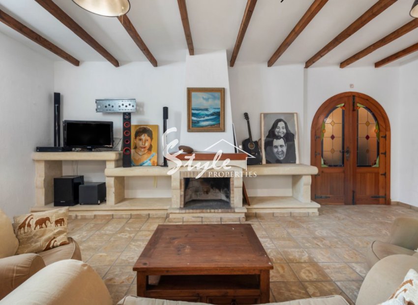 Resale - Villa - Torrevieja - Los Altos