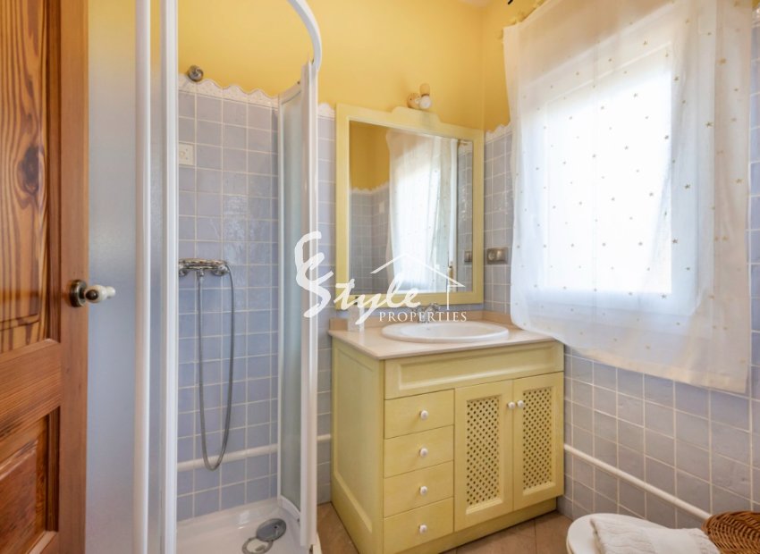 Resale - Villa - Torrevieja - Los Altos