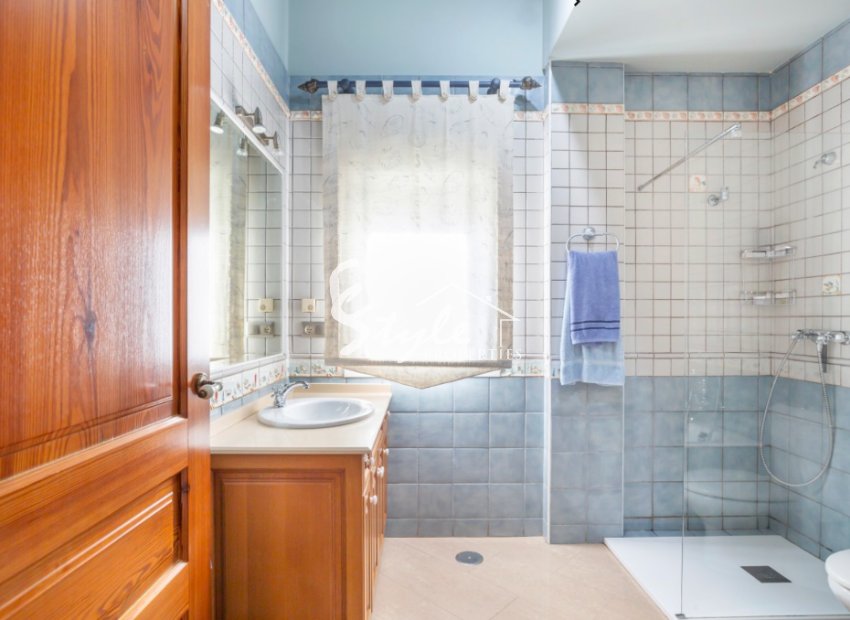 Resale - Villa - Torrevieja - Los Altos