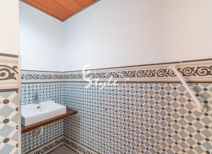 Resale - Villa - Torrevieja - Los altos