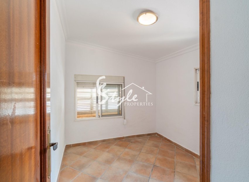 Resale - Villa - Torrevieja - Los altos