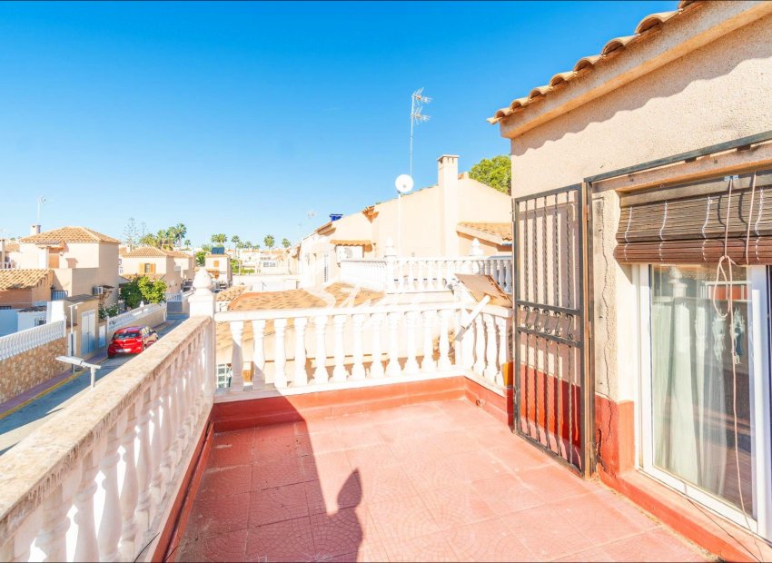Resale - Villa - Torrevieja - Los Balcones - Los Altos del Edén