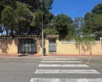 Resale - Villa - Torrevieja - Los Balcones - Los Altos del Edén