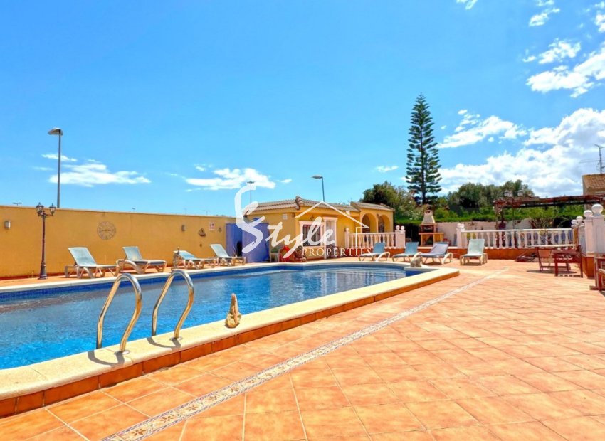 Resale - Villa - Torrevieja - Los Balcones