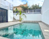 Resale - Villa - Torrevieja - Los Balcones