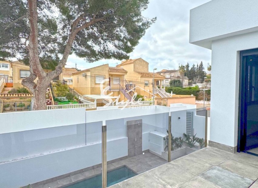 Resale - Villa - Torrevieja - Los Balcones