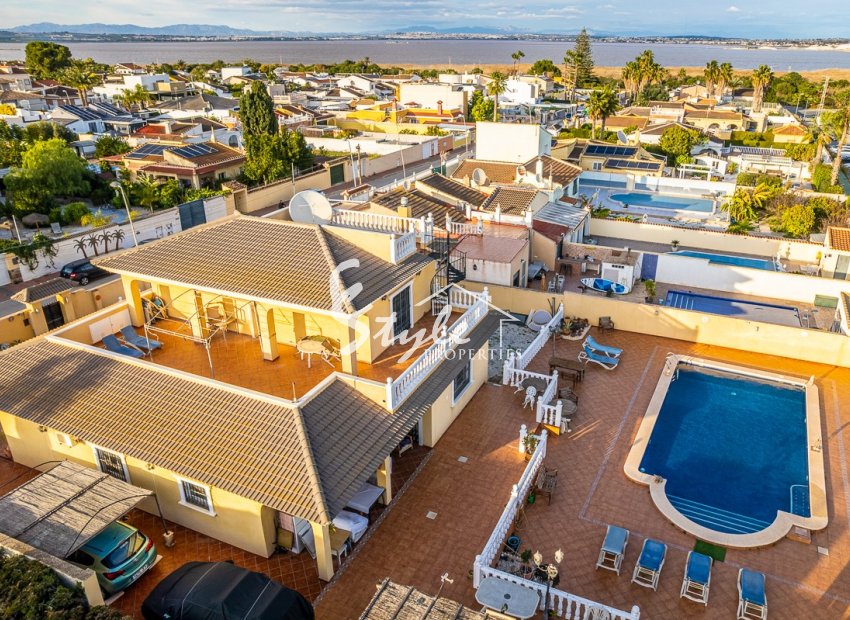 Resale - Villa - Torrevieja - Los Balcones