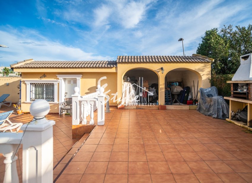 Resale - Villa - Torrevieja - Los Balcones