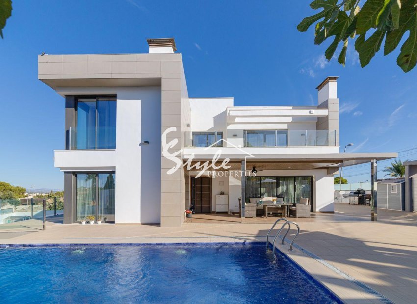 Resale - Villa - Torrevieja - Los Balcones