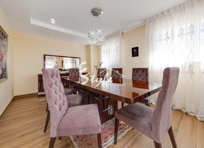 Resale - Villa - Torrevieja - Los Balcones
