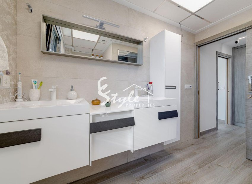 Resale - Villa - Torrevieja - Los Balcones