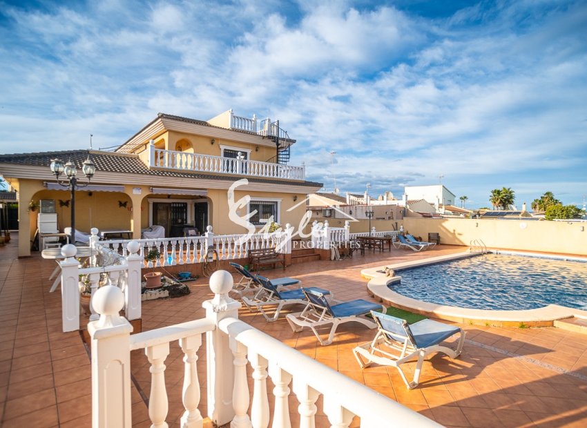 Resale - Villa - Torrevieja - Los Balcones