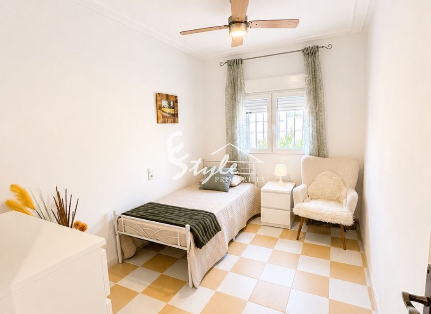 Resale - Villa - Torrevieja - Nueva Torrevieja - Aguas Nuevas