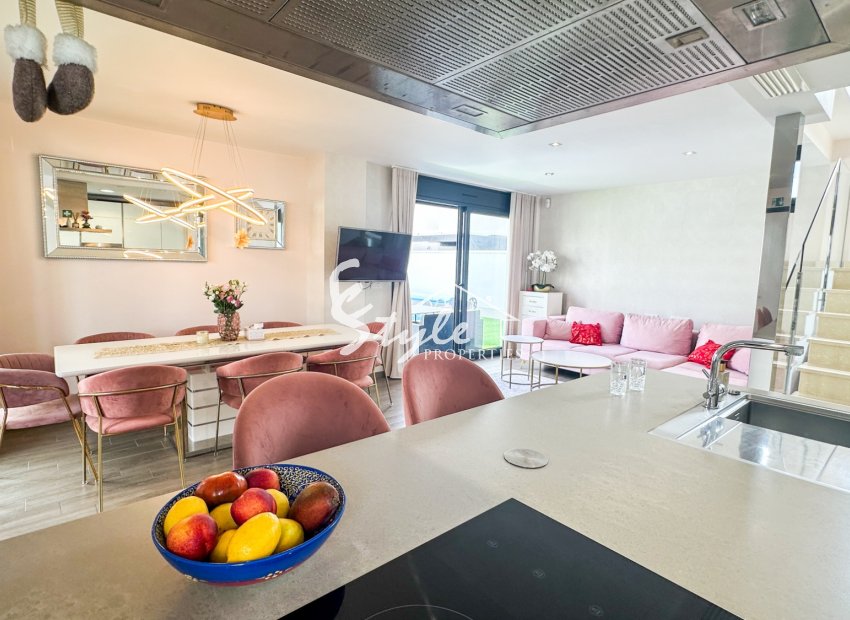 Resale - Villa - Torrevieja - Nueva Torrevieja - Aguas Nuevas