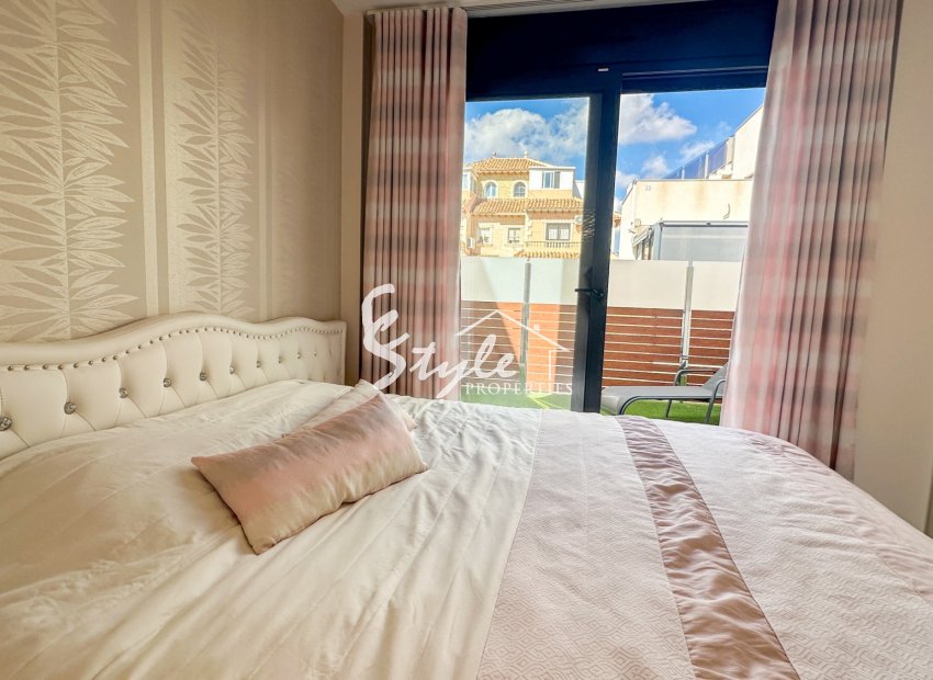 Resale - Villa - Torrevieja - Nueva Torrevieja - Aguas Nuevas