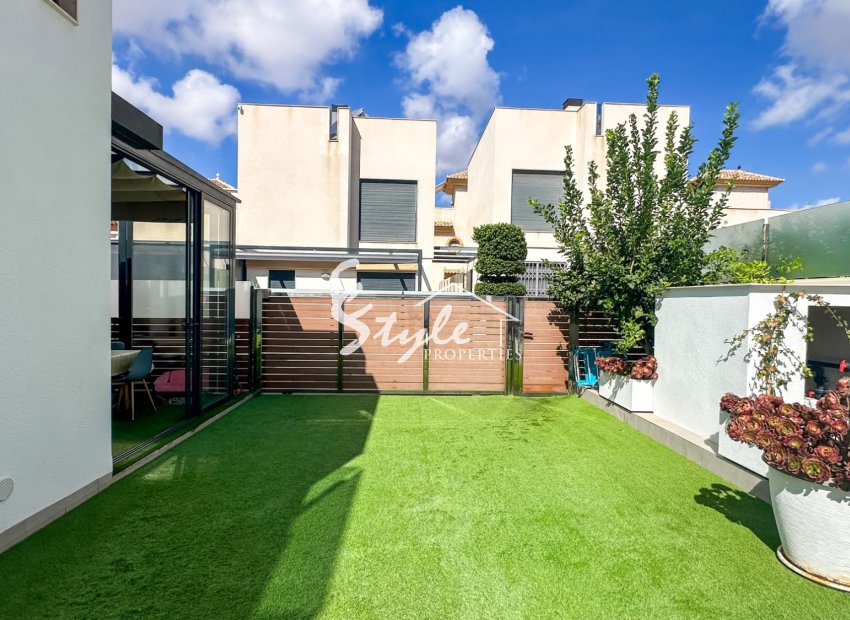 Resale - Villa - Torrevieja - Nueva Torrevieja - Aguas Nuevas