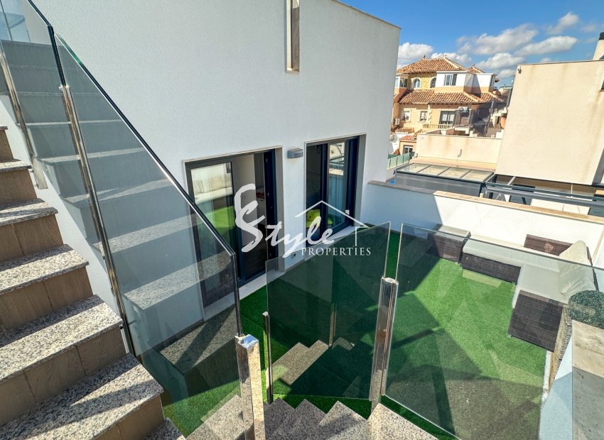 Resale - Villa - Torrevieja - Nueva Torrevieja - Aguas Nuevas