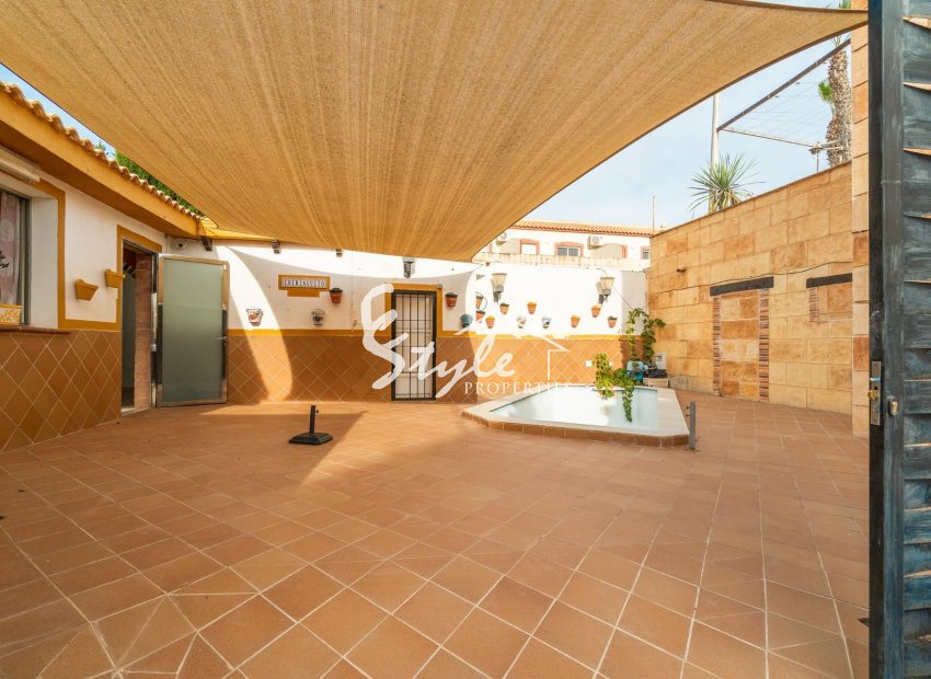 Resale - Villa - Torrevieja - Orihuela costa