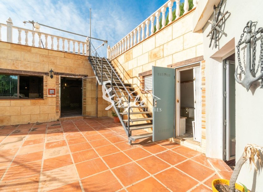Resale - Villa - Torrevieja - Orihuela costa