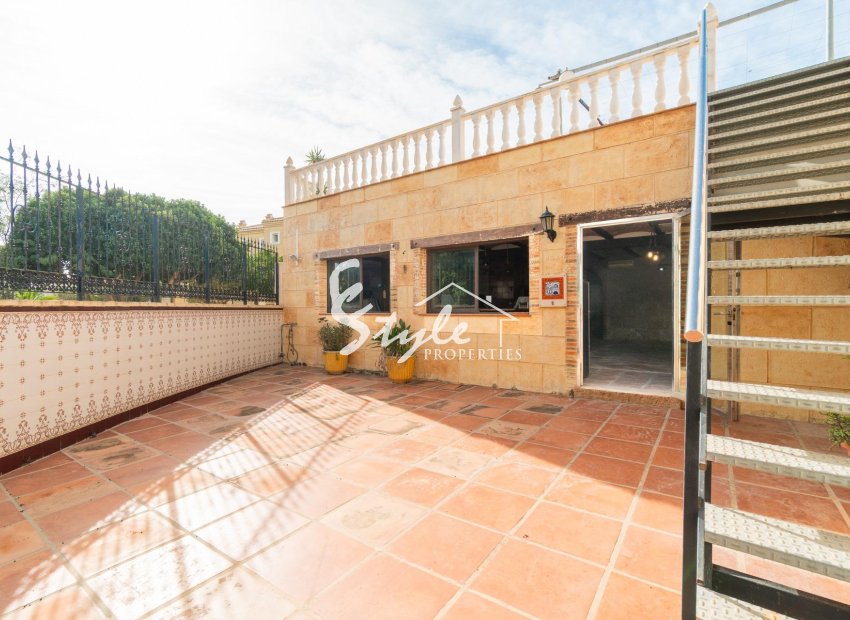 Resale - Villa - Torrevieja - Orihuela costa
