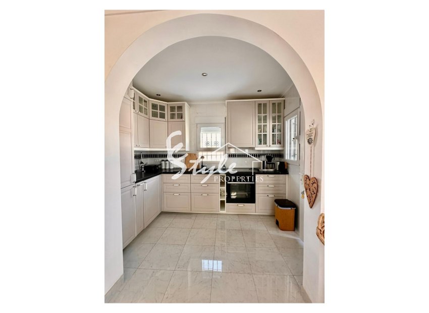 Resale - Villa - Torrevieja - San luis