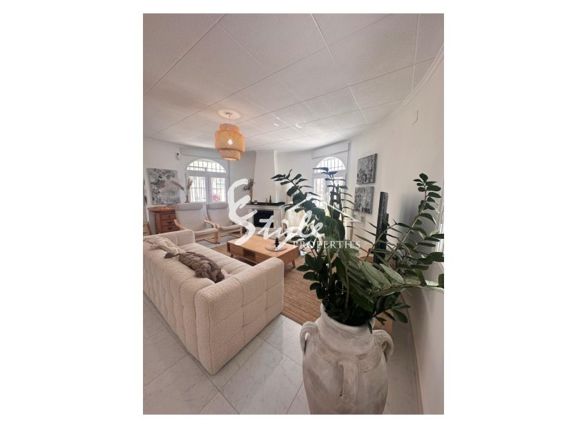 Resale - Villa - Torrevieja - San luis