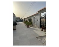 Resale - Villa - Torrevieja - San luis