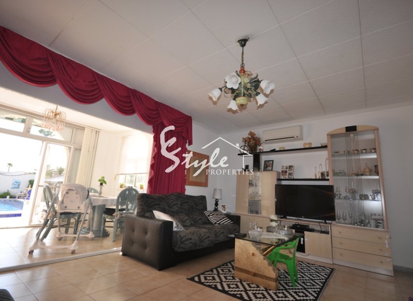 Resale - Villa - Torrevieja - San Luis