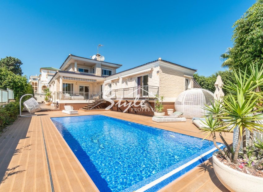 Resale - Villa - Torrevieja - Torre la mata