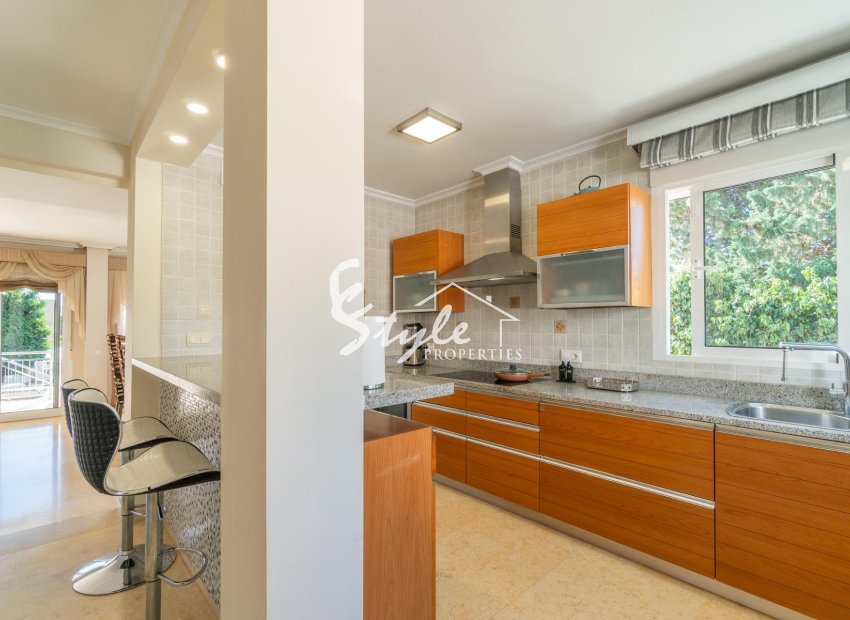 Resale - Villa - Torrevieja - Torre la mata