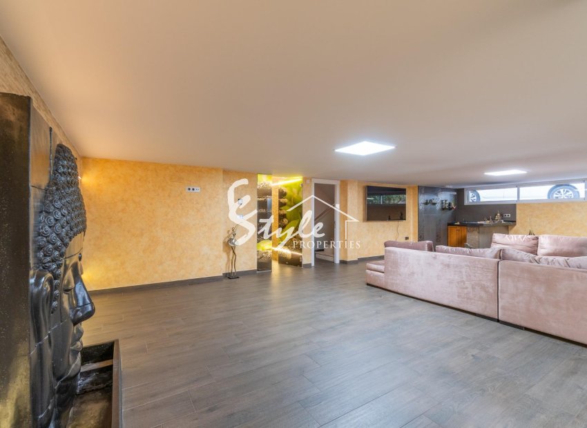 Resale - Villa - Torrevieja - Torre la mata