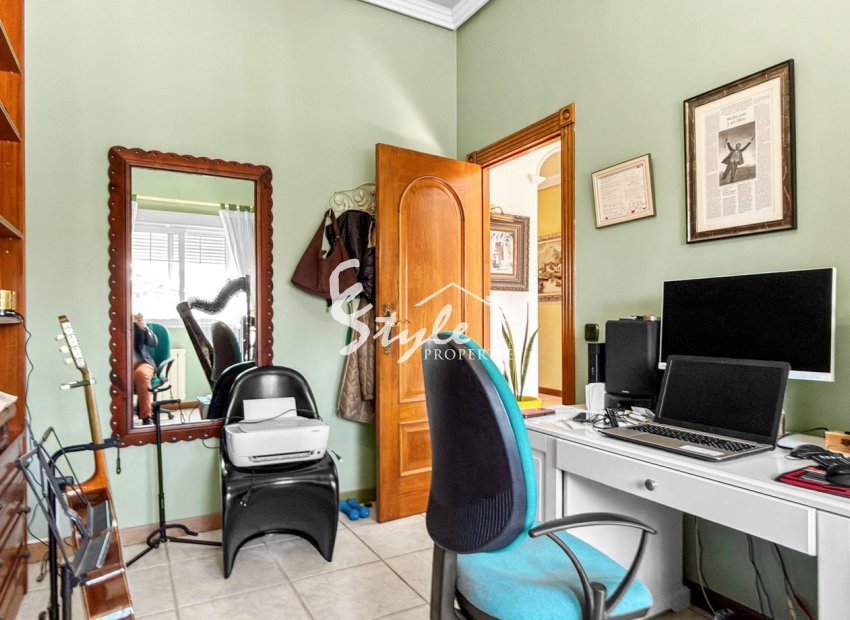 Resale - Villa - Torrevieja - Torrelamata - La Mata