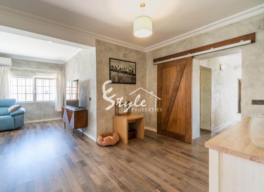 Resale - Villa - Torrevieja - Torreta florida